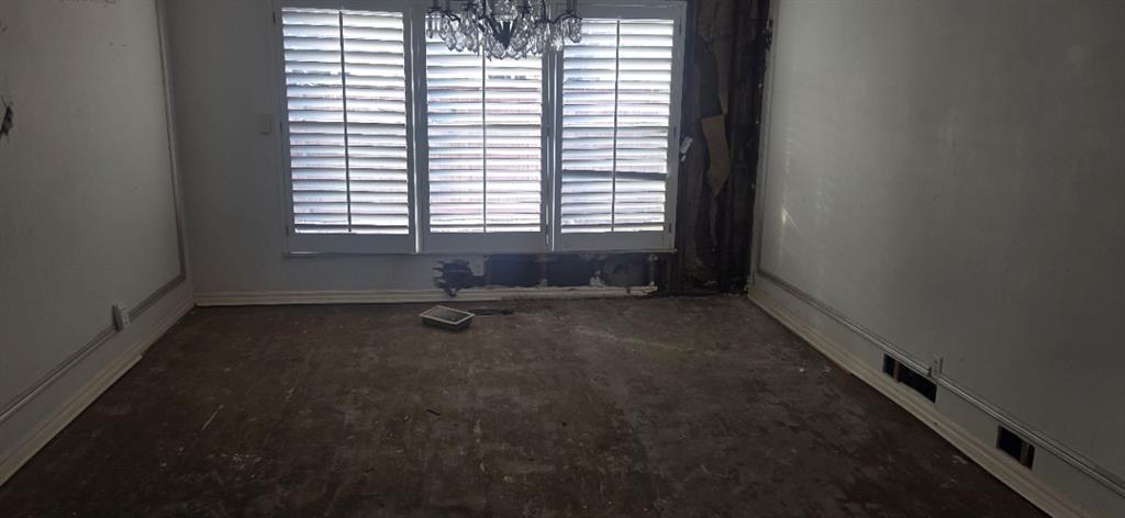 6341 Glenbrook Court