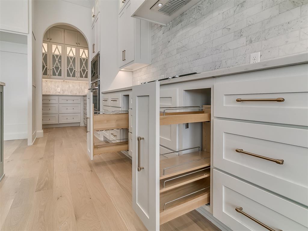 16413 Burgundy West Drive