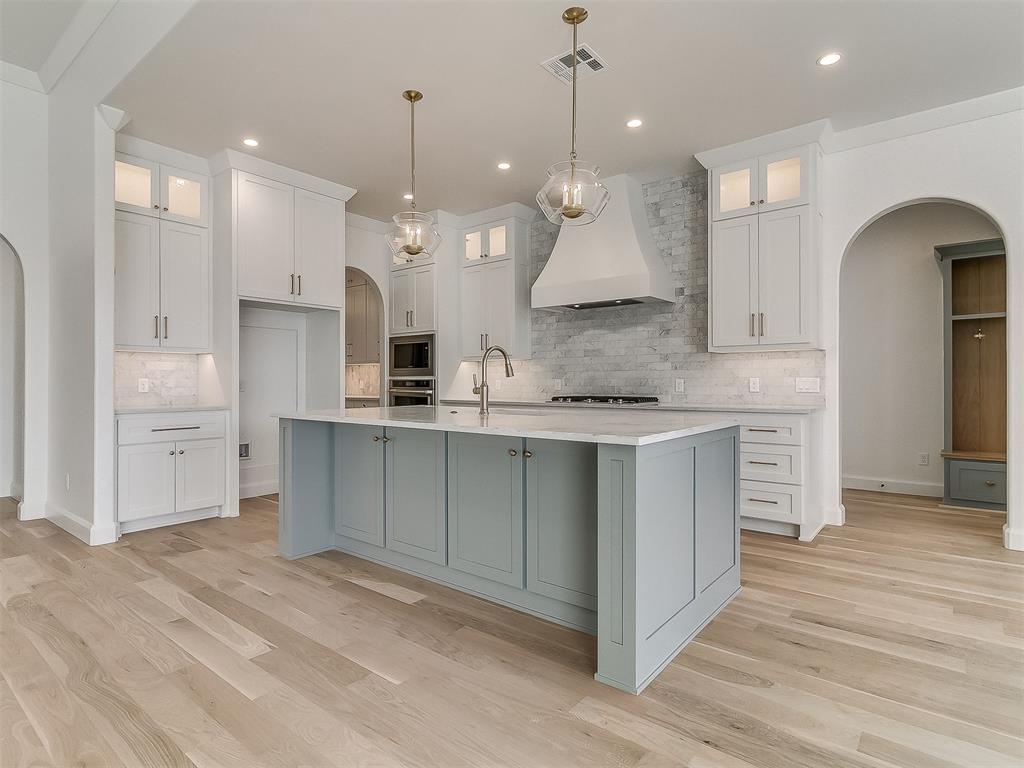 16413 Burgundy West Drive