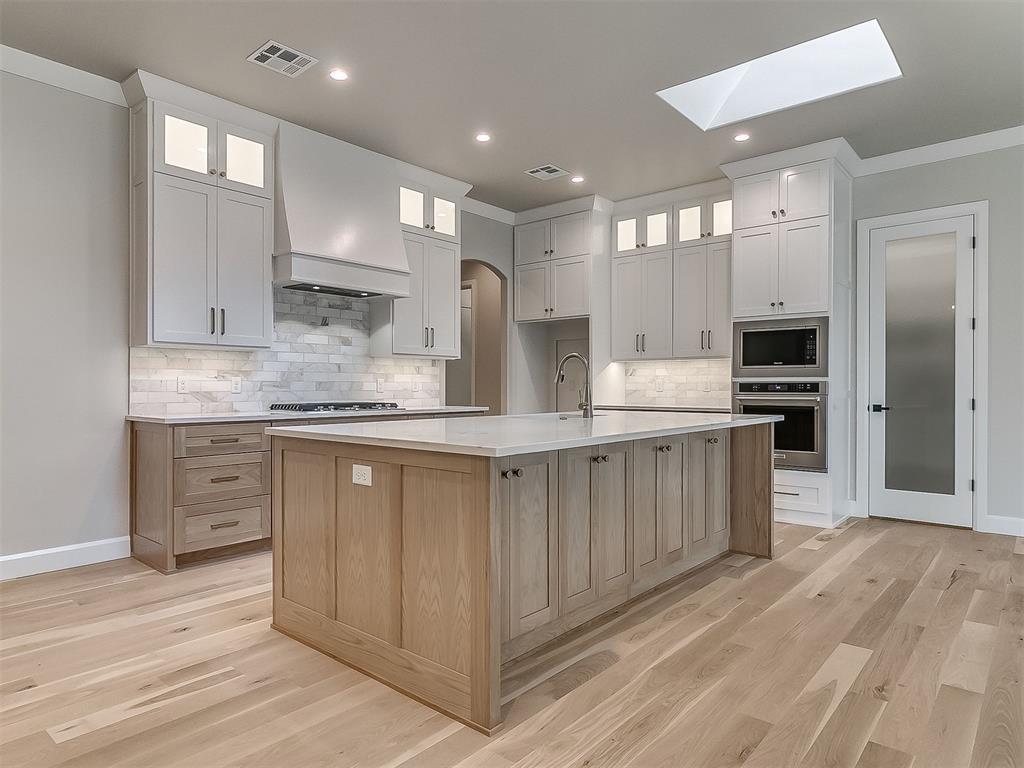 16413 Burgundy West Drive