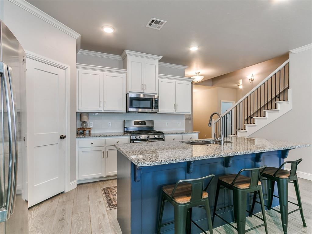 10001 Quarter Horse Trail