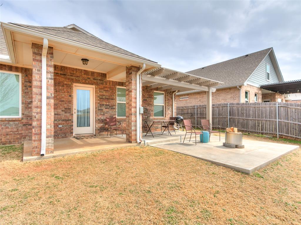 10001 Quarter Horse Trail