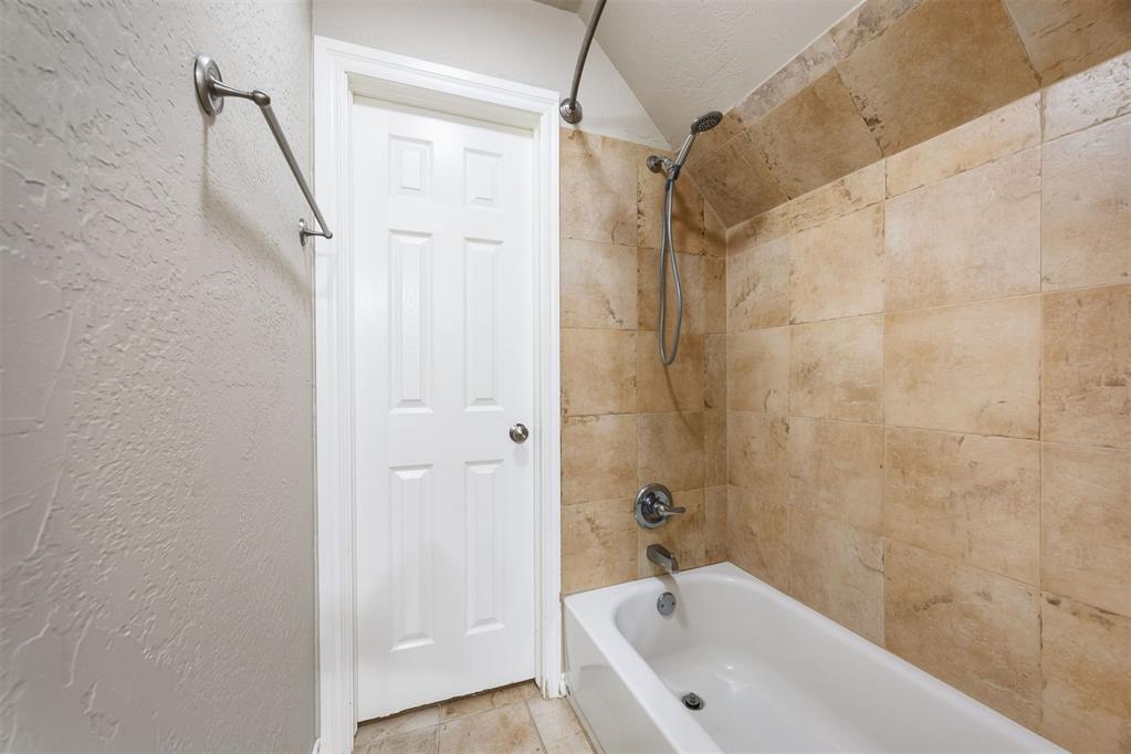 10611 Ridgeview Drive