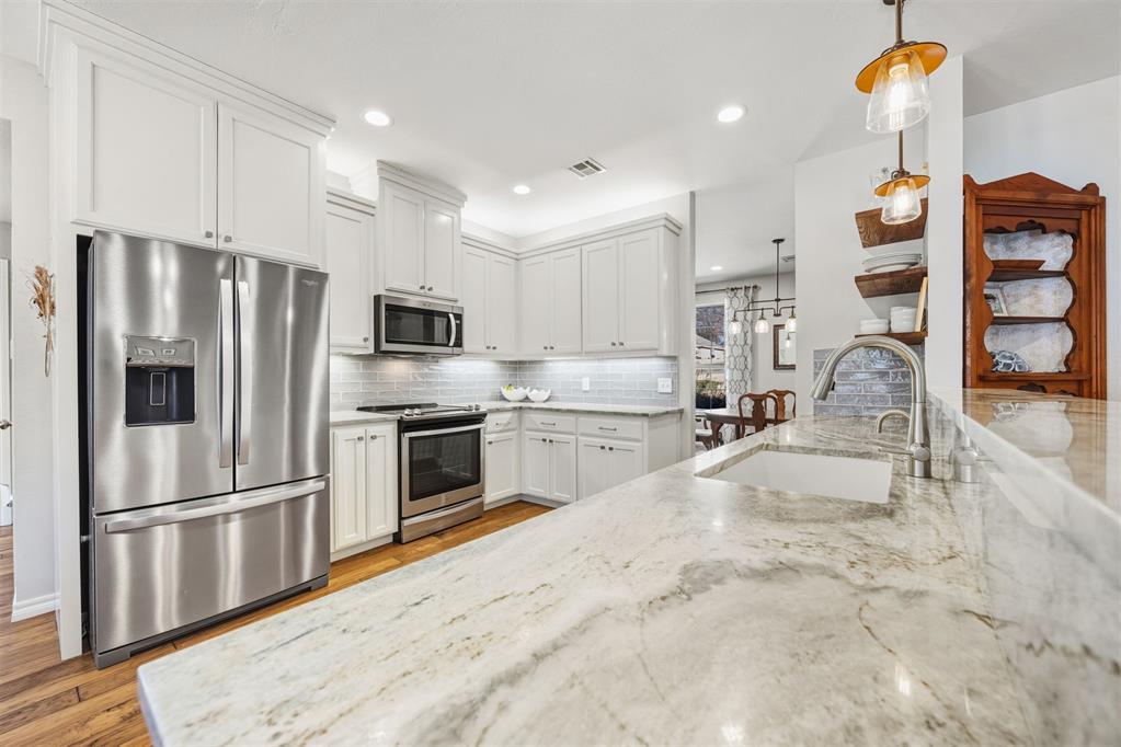 10611 Ridgeview Drive