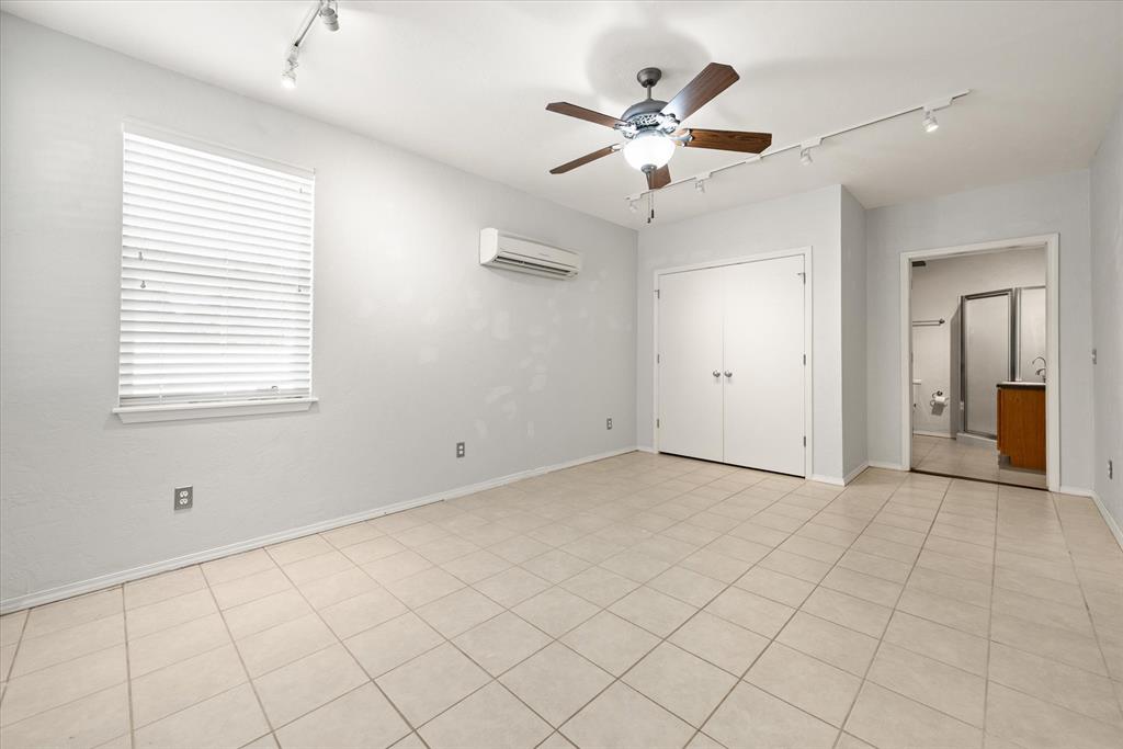 24101 N Western Avenue