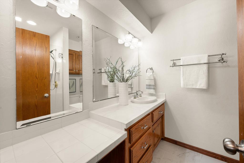 24101 N Western Avenue