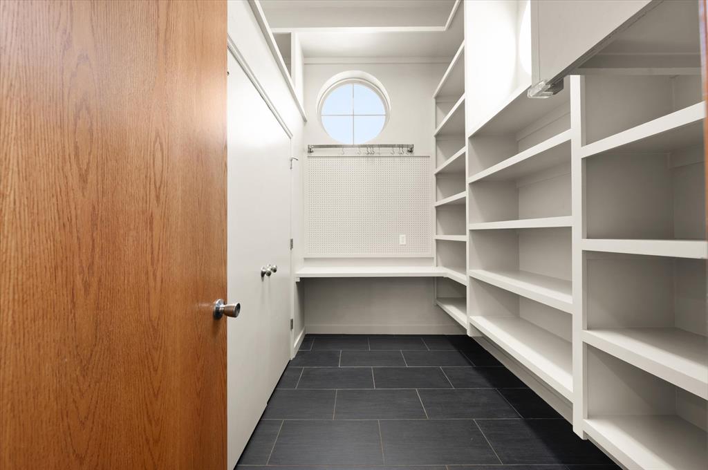 24101 N Western Avenue