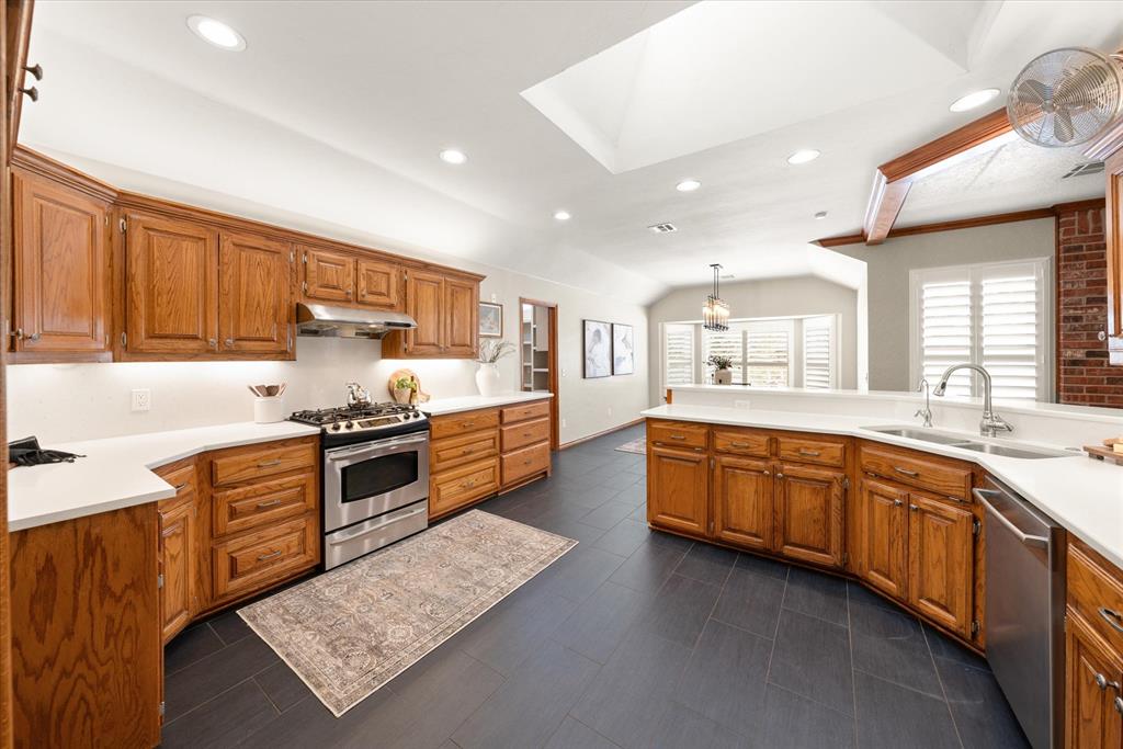 24101 N Western Avenue