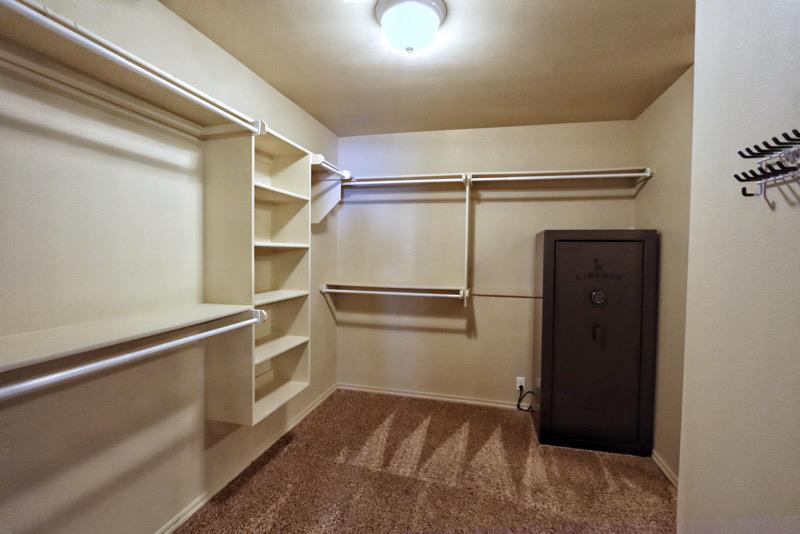 3988 Rock Dove Landing