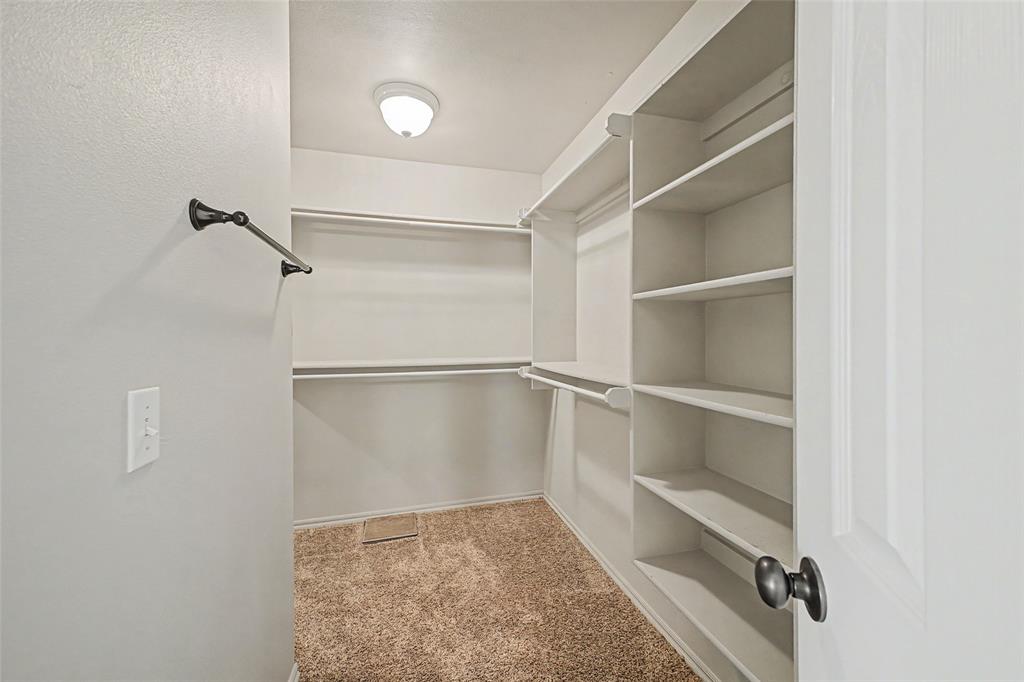 3988 Rock Dove Landing