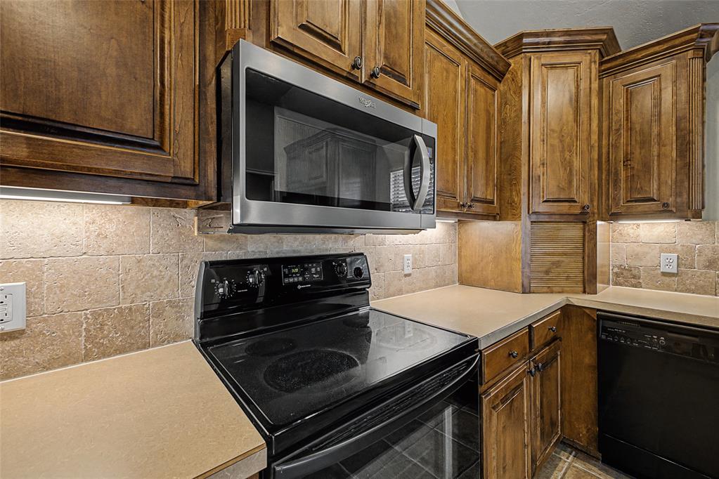 3988 Rock Dove Landing