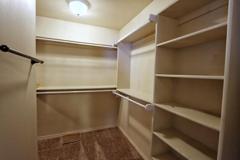 3988 Rock Dove Landing