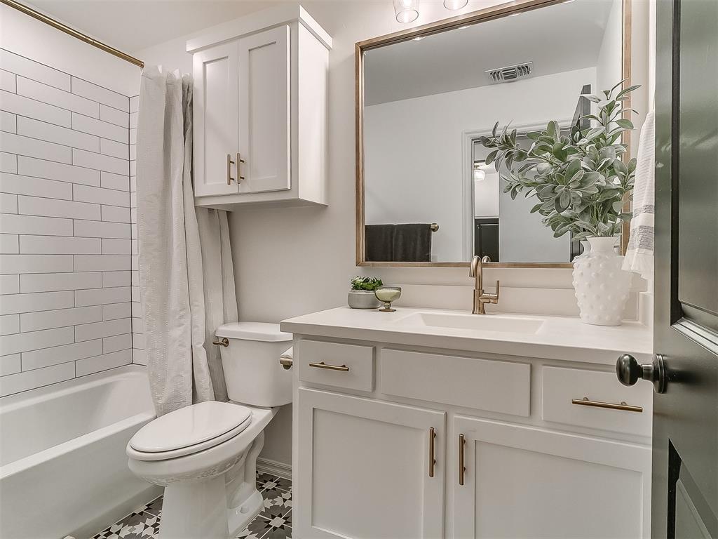 3828 NW 177th Street