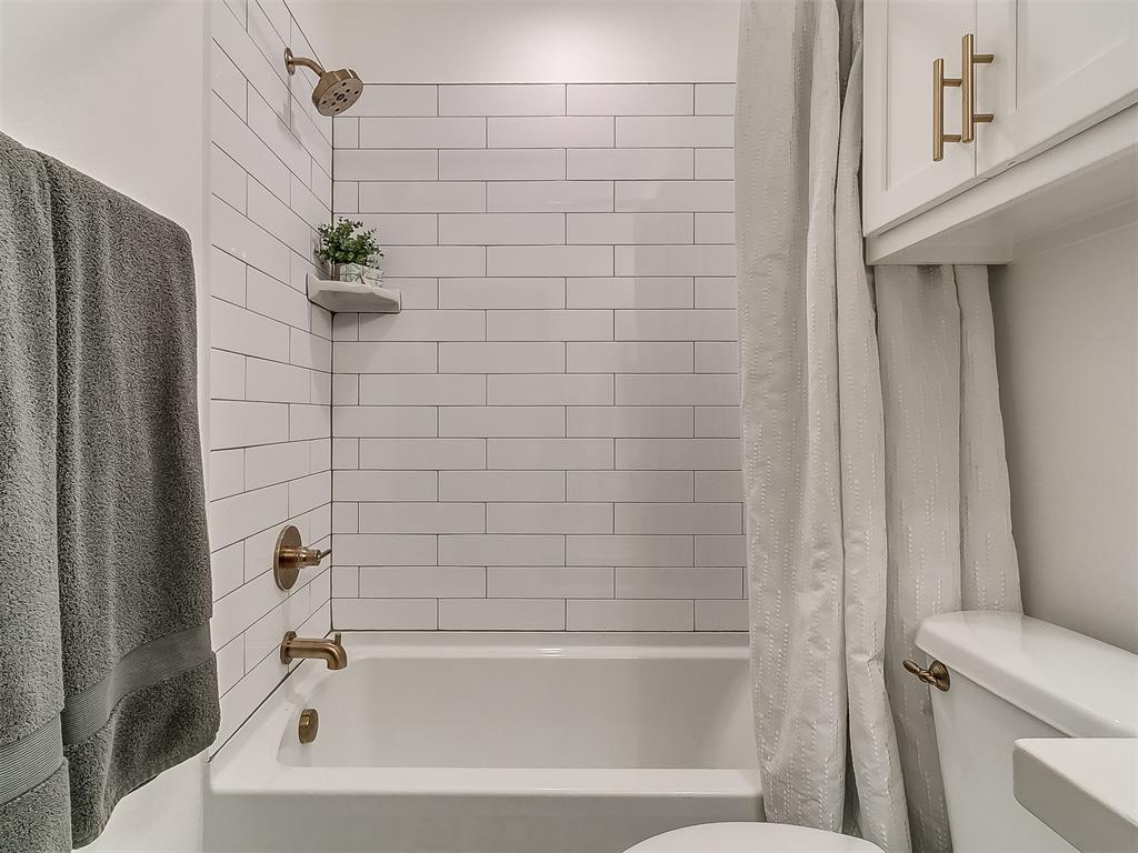 3828 NW 177th Street