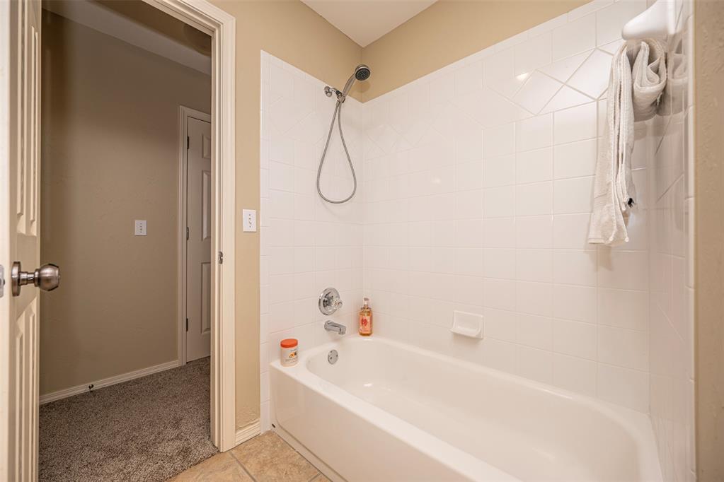 800 Longmeadow Court