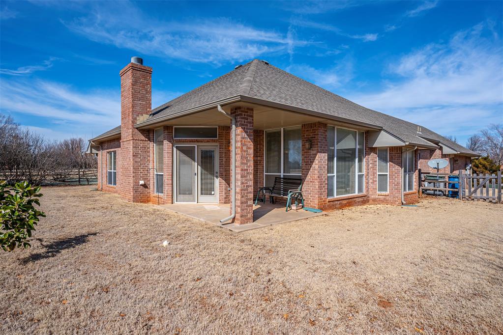 800 Longmeadow Court