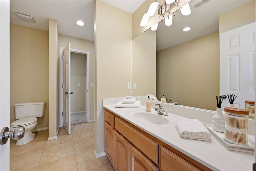 800 Longmeadow Court