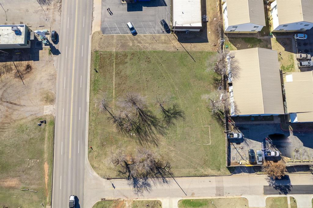 8315 N Western Avenue