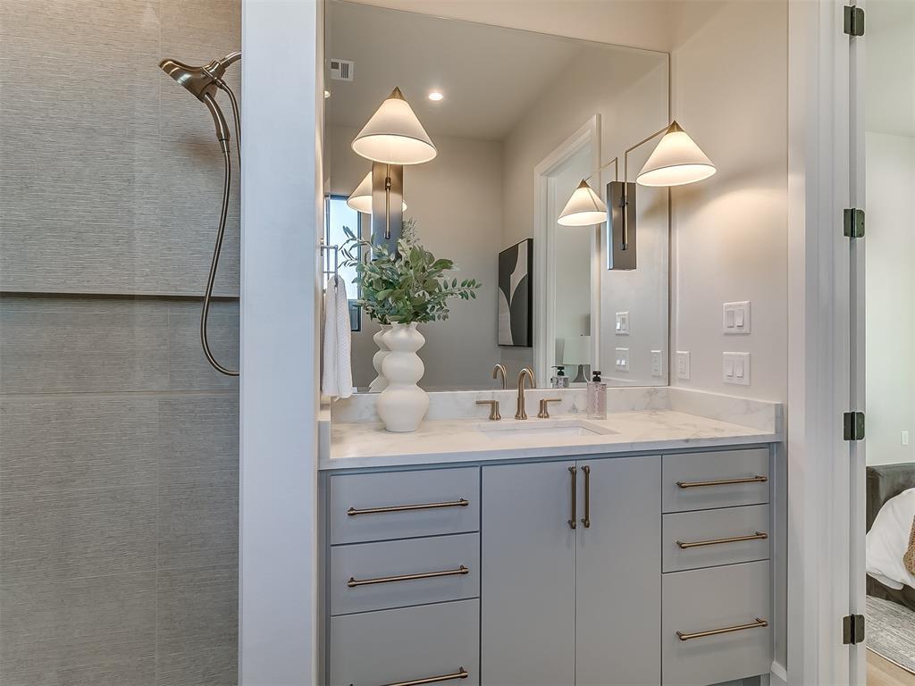 6201 NW 150th Terrace