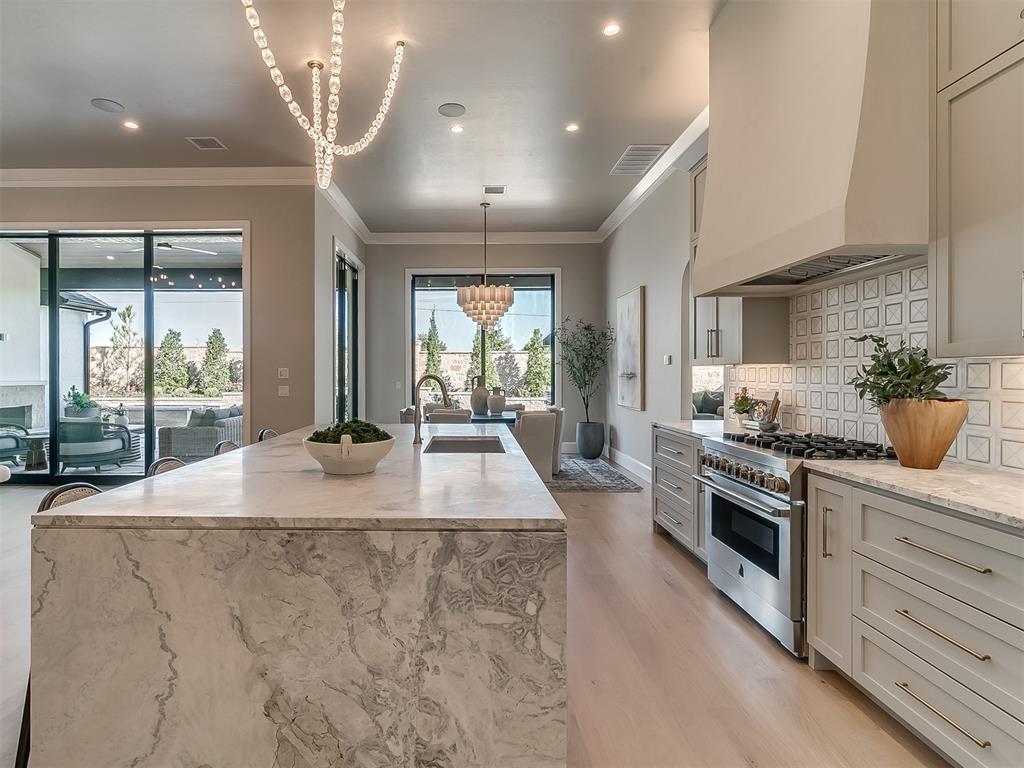 6201 NW 150th Terrace