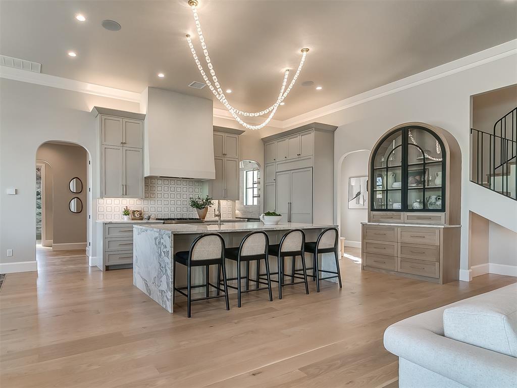 6201 NW 150th Terrace