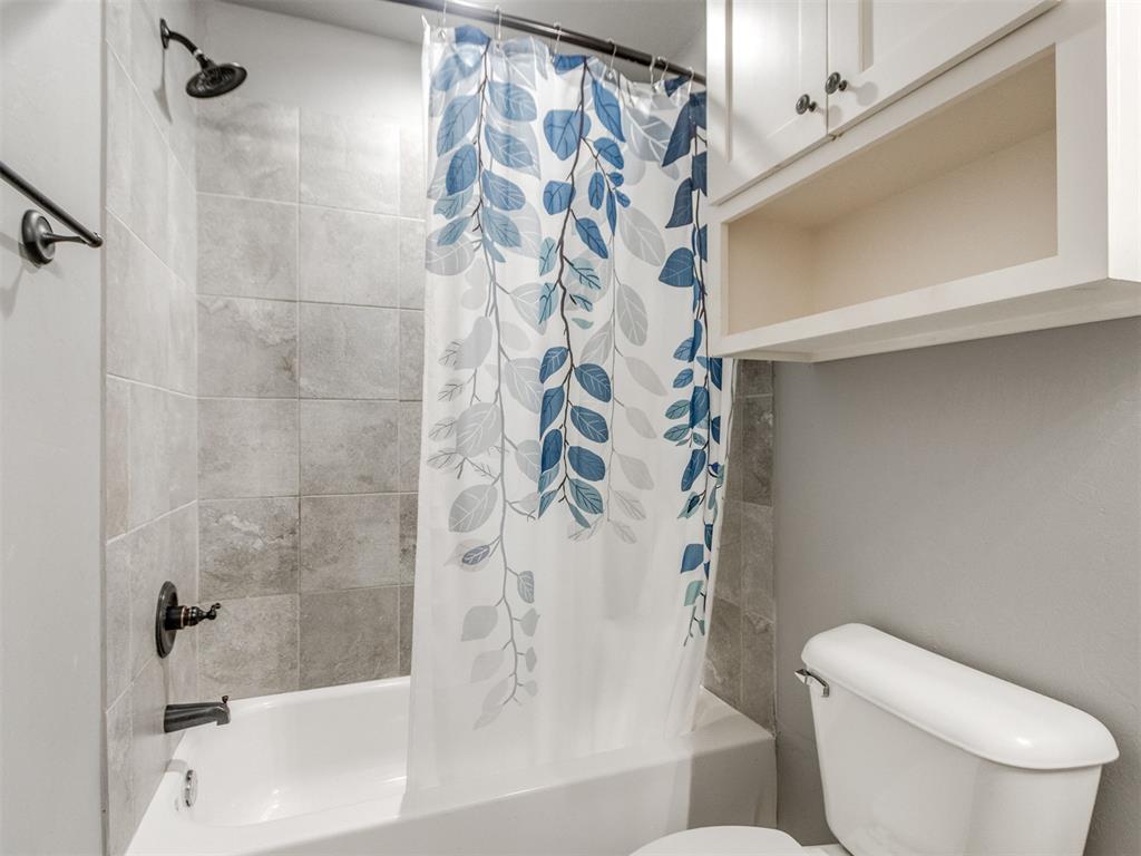 305 Golden Leaf Court