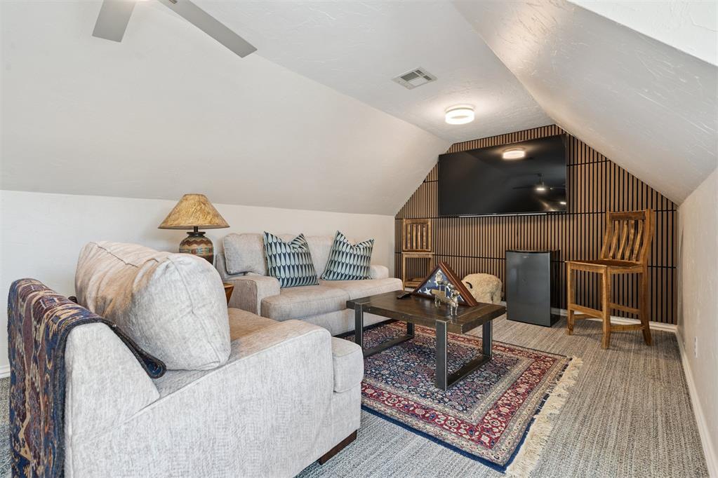 1833 Red Prairie Drive