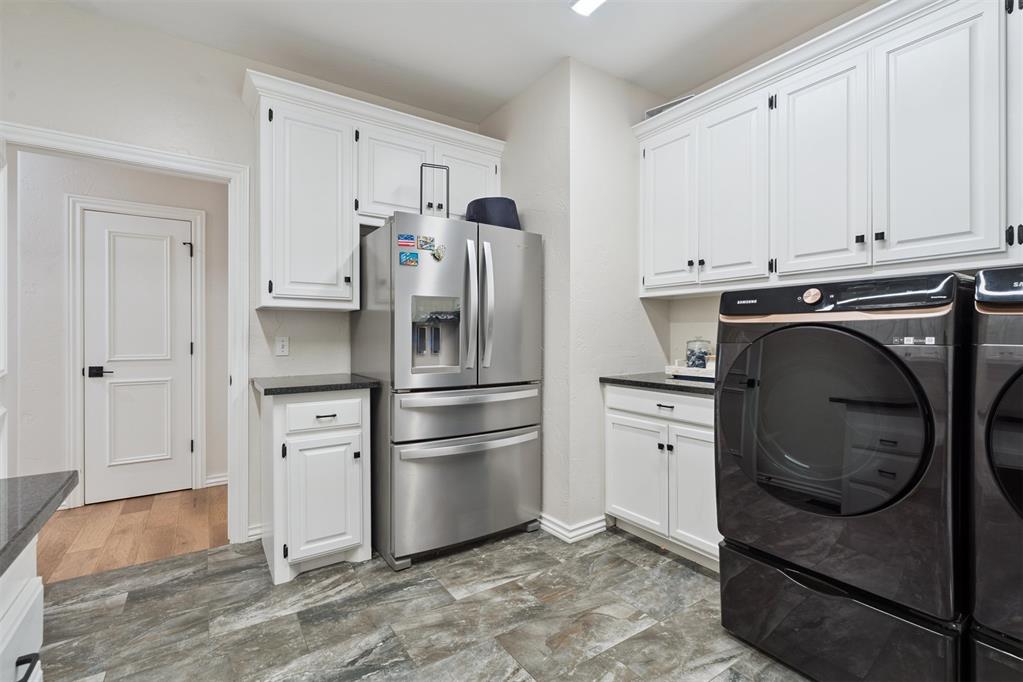 1833 Red Prairie Drive