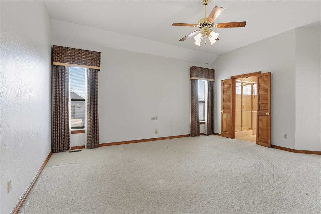 1414 E Twin Brook Terrace