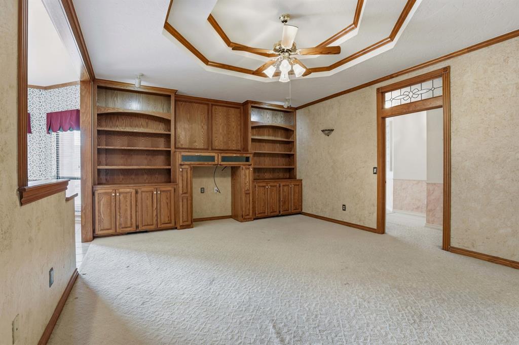 1414 E Twin Brook Terrace