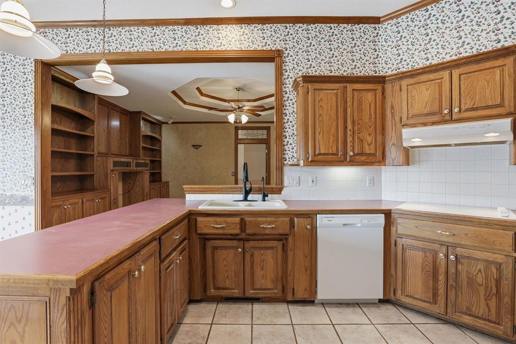 1414 E Twin Brook Terrace