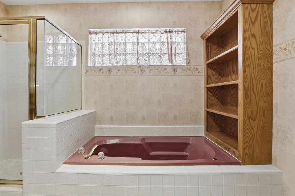 1414 E Twin Brook Terrace