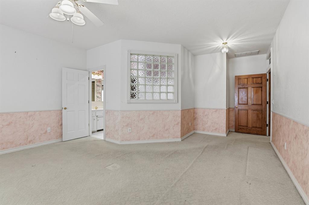 1414 E Twin Brook Terrace