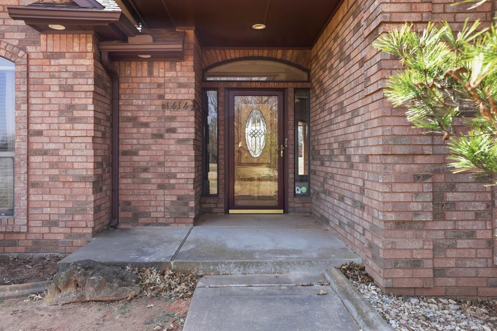 1414 E Twin Brook Terrace