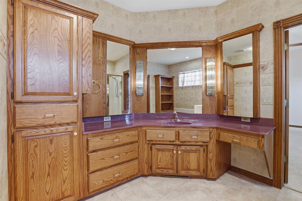 1414 E Twin Brook Terrace