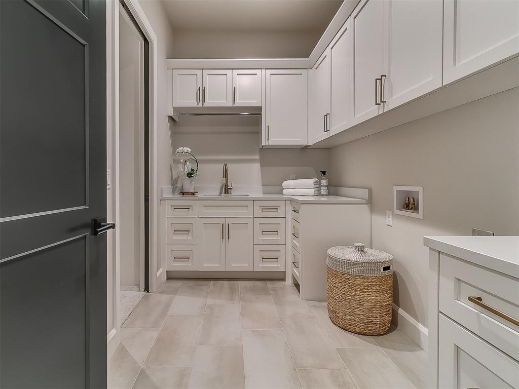 6305 NW 150th Terrace