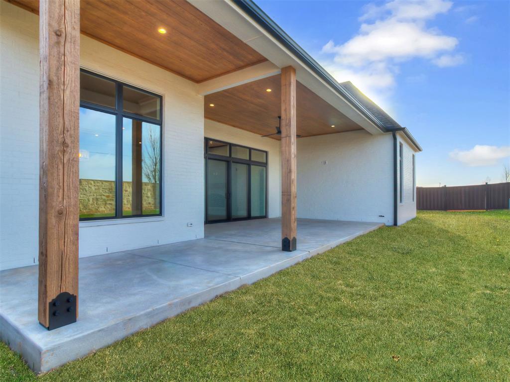 6305 NW 150th Terrace