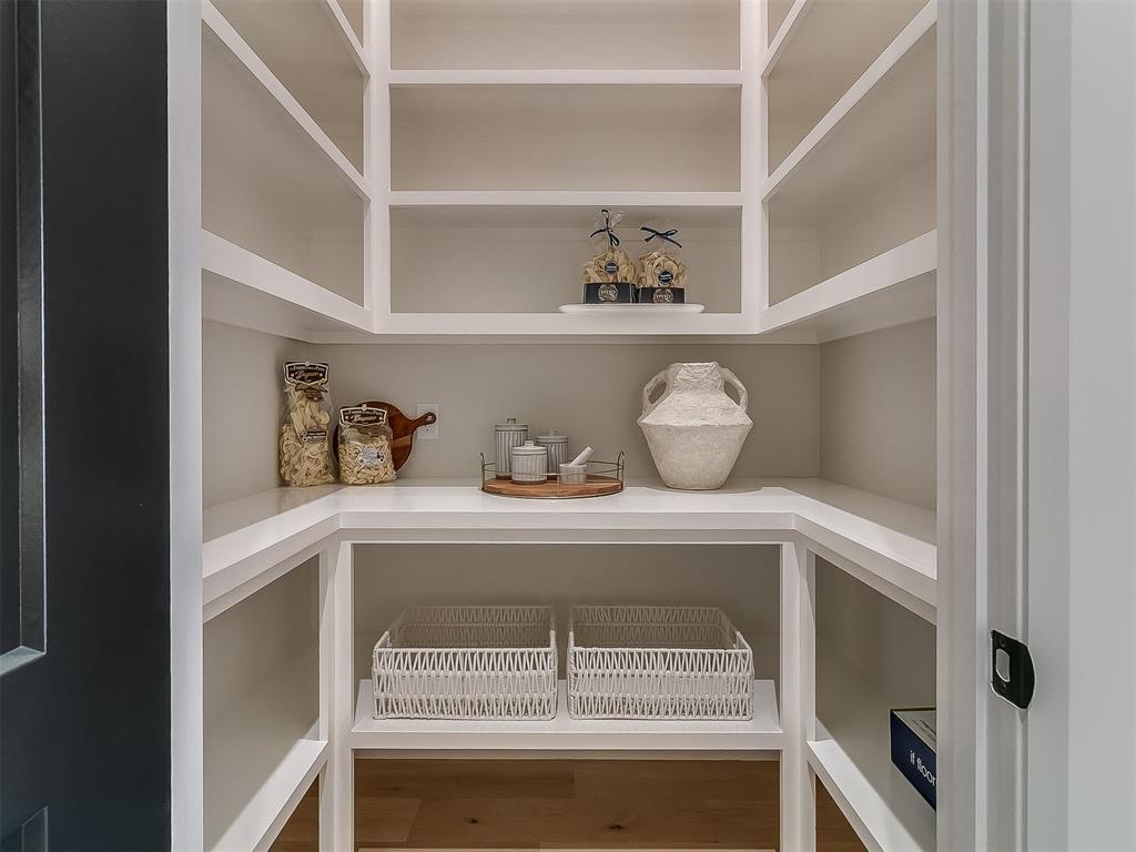 6305 NW 150th Terrace