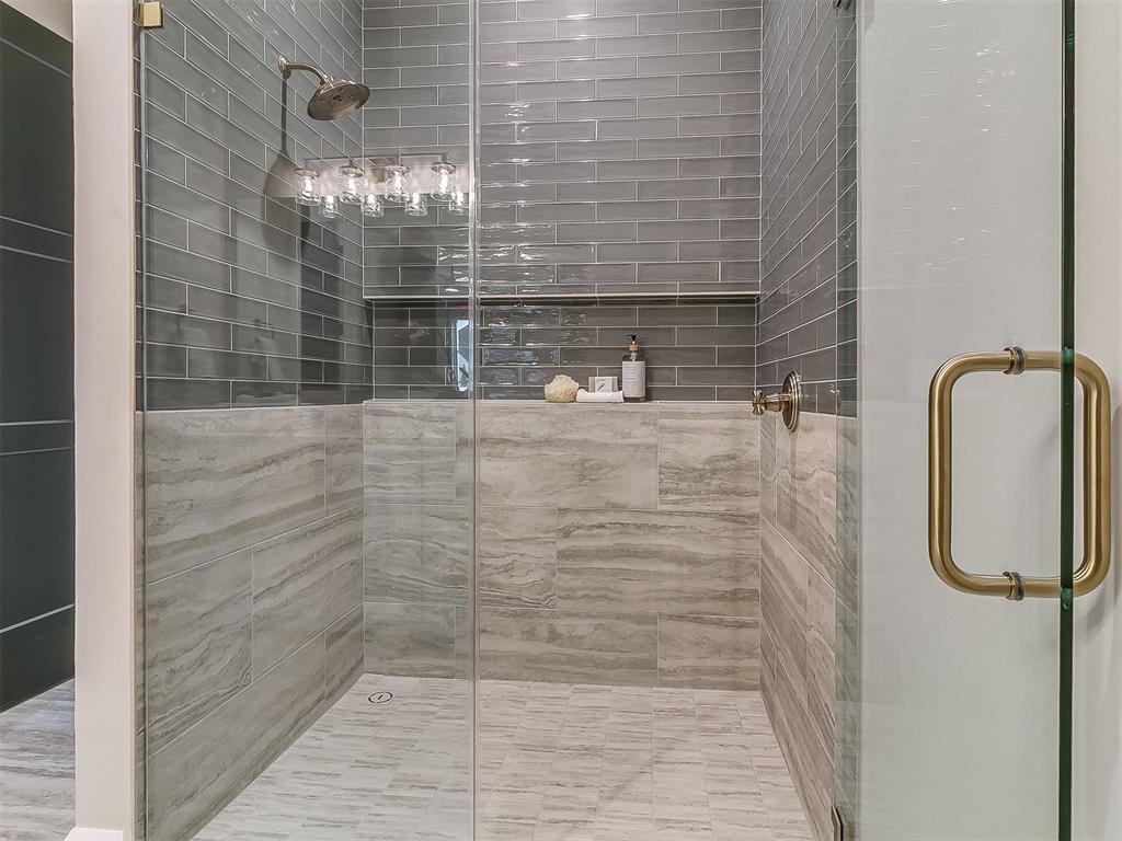 6305 NW 150th Terrace