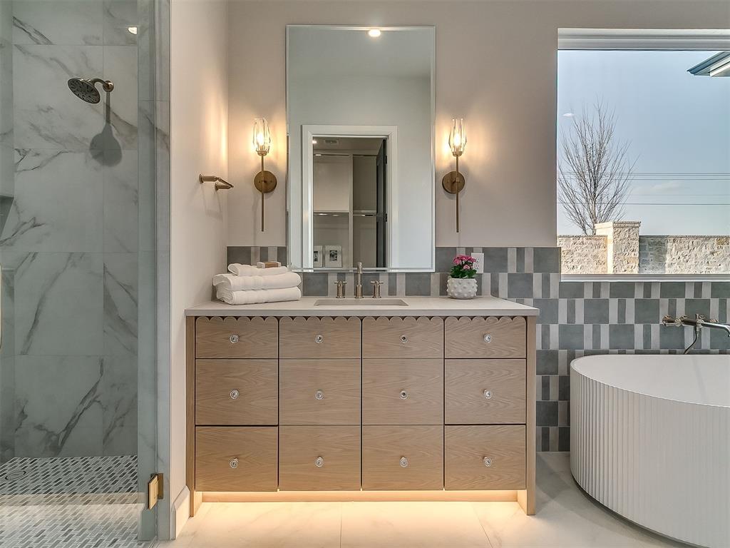 6305 NW 150th Terrace