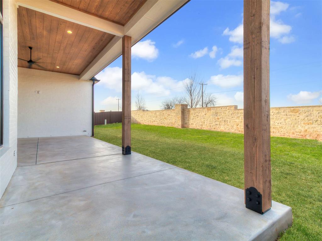 6305 NW 150th Terrace