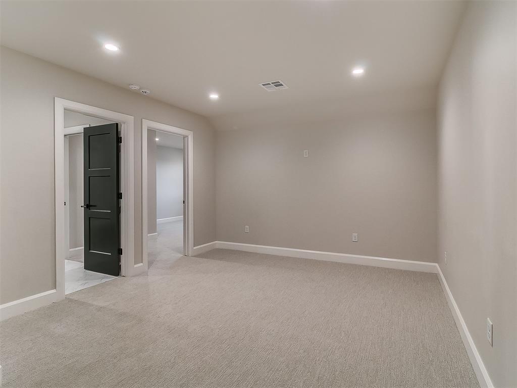 6305 NW 150th Terrace