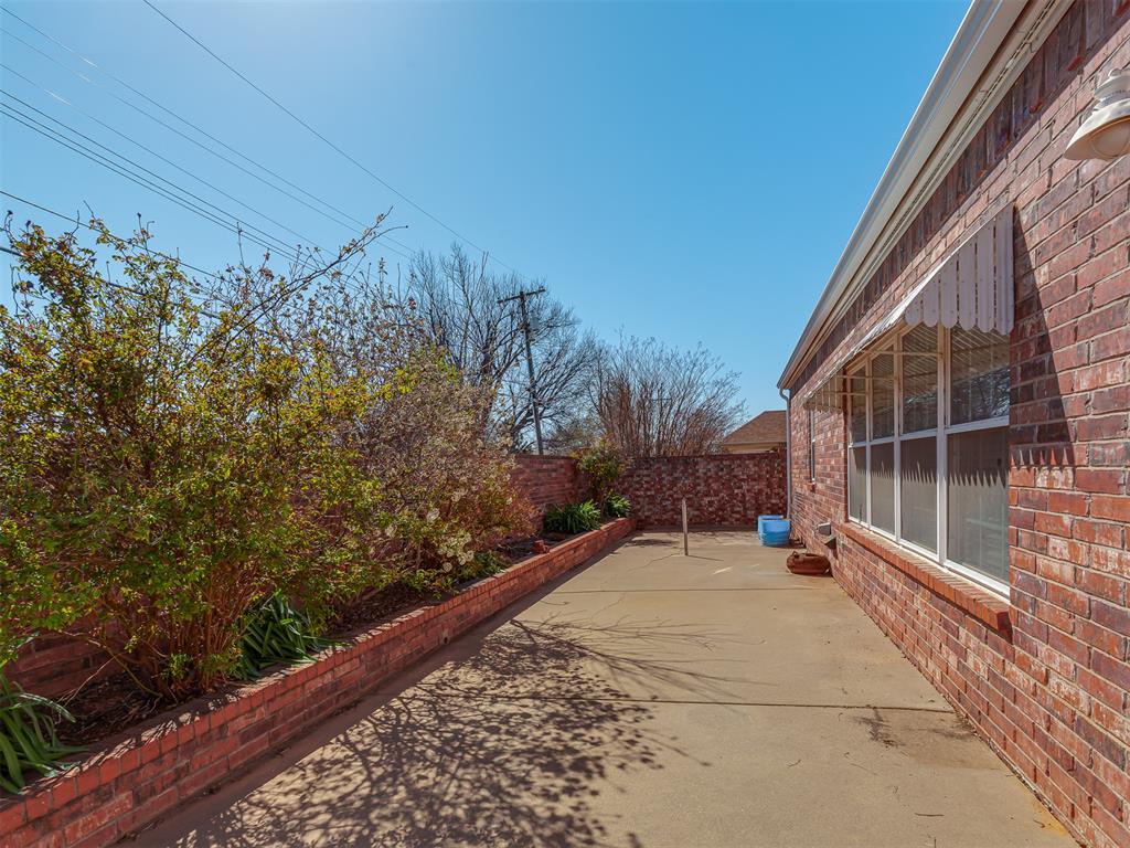 1205 Regency Court