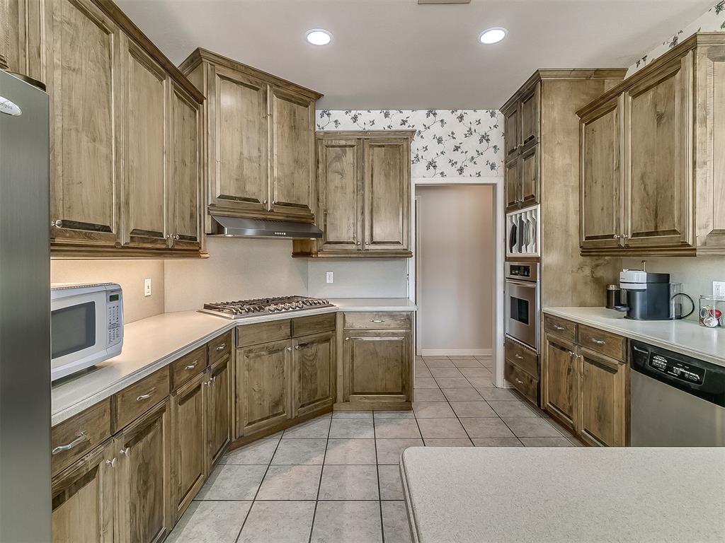 10200 Oak Park Drive