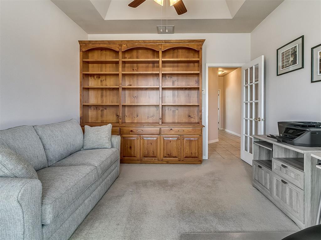 10200 Oak Park Drive