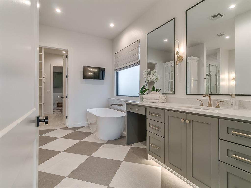 15024 Annecy Boulevard