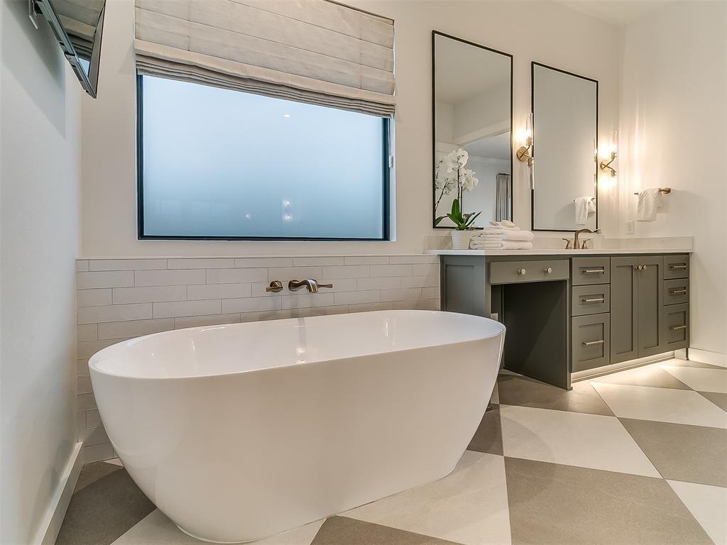 15024 Annecy Boulevard