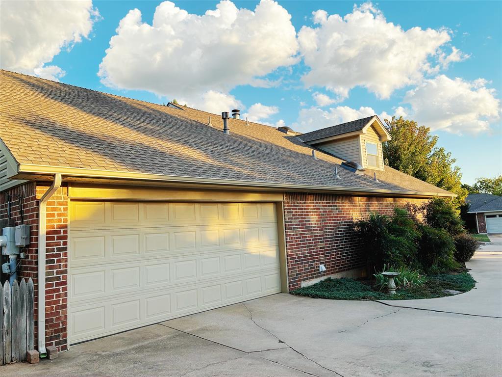 1301 Mockingbird Lane