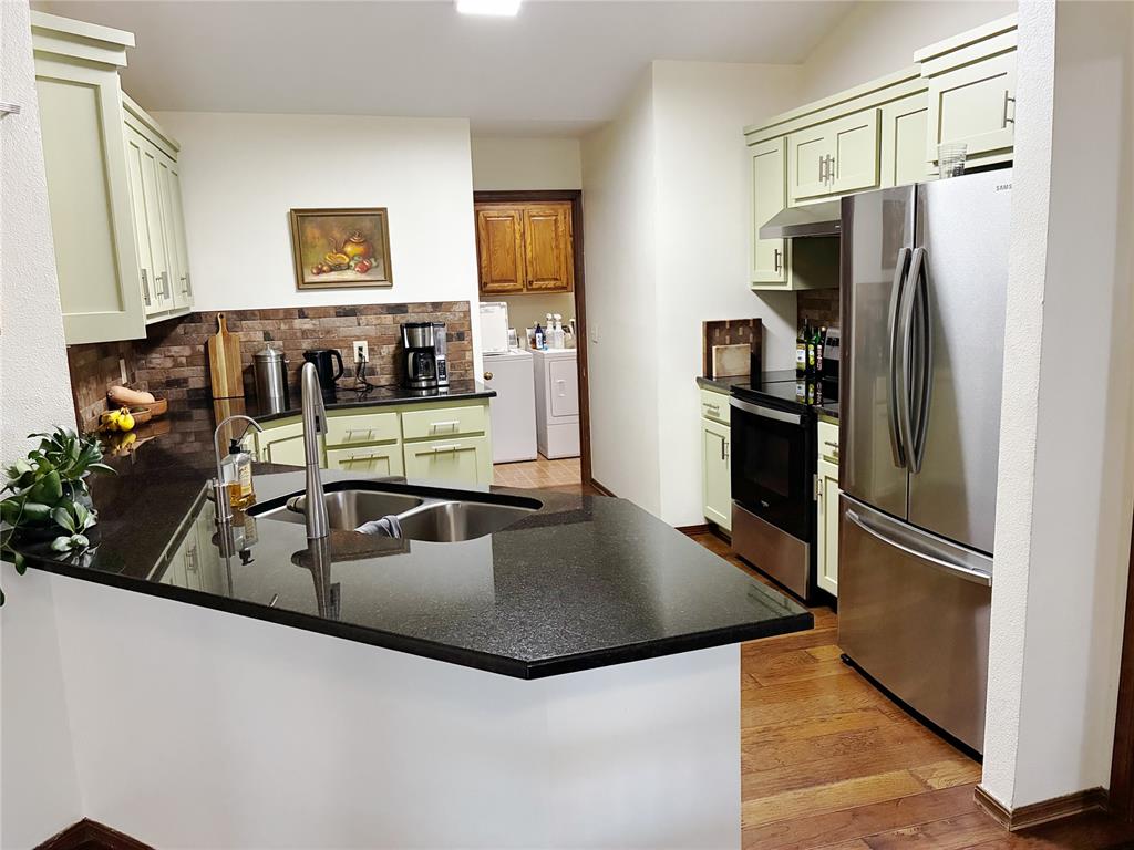 1301 Mockingbird Lane