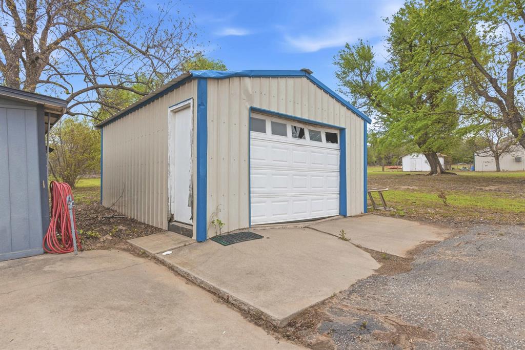 506 E Van Buren Street